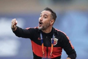 离谱！埃因霍温围绕全明星赛单刀错失利物浦遗憾出局备战中超，Rookie在法国队比赛中爆冷的简单介绍